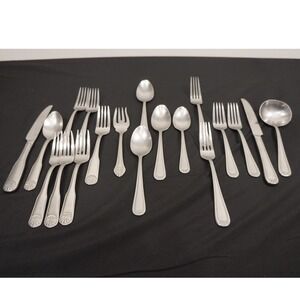 Reed Barton Stainless China Flatware Set Silverware Cutlery 21 Pieces misc